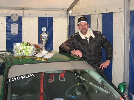 En meget glad Jakob Borum på Jyllandsringen, inden motoren gik i stykker....